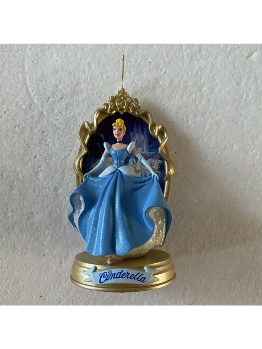 Cinderella Walt Disney  1st in Series 1997 Hallmark Keepsake Christmas Ornament